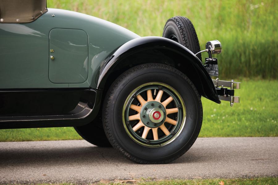 Колеса Marmon Model 34C Sport Speedster 1924 года  (фото 21 из 30)